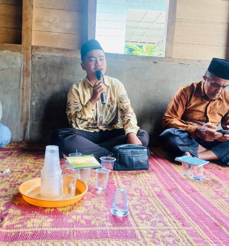 Penghulu KUA Lolofitu Moi Isi Ceramah di pengajian Perantau Muslim Nias Barat