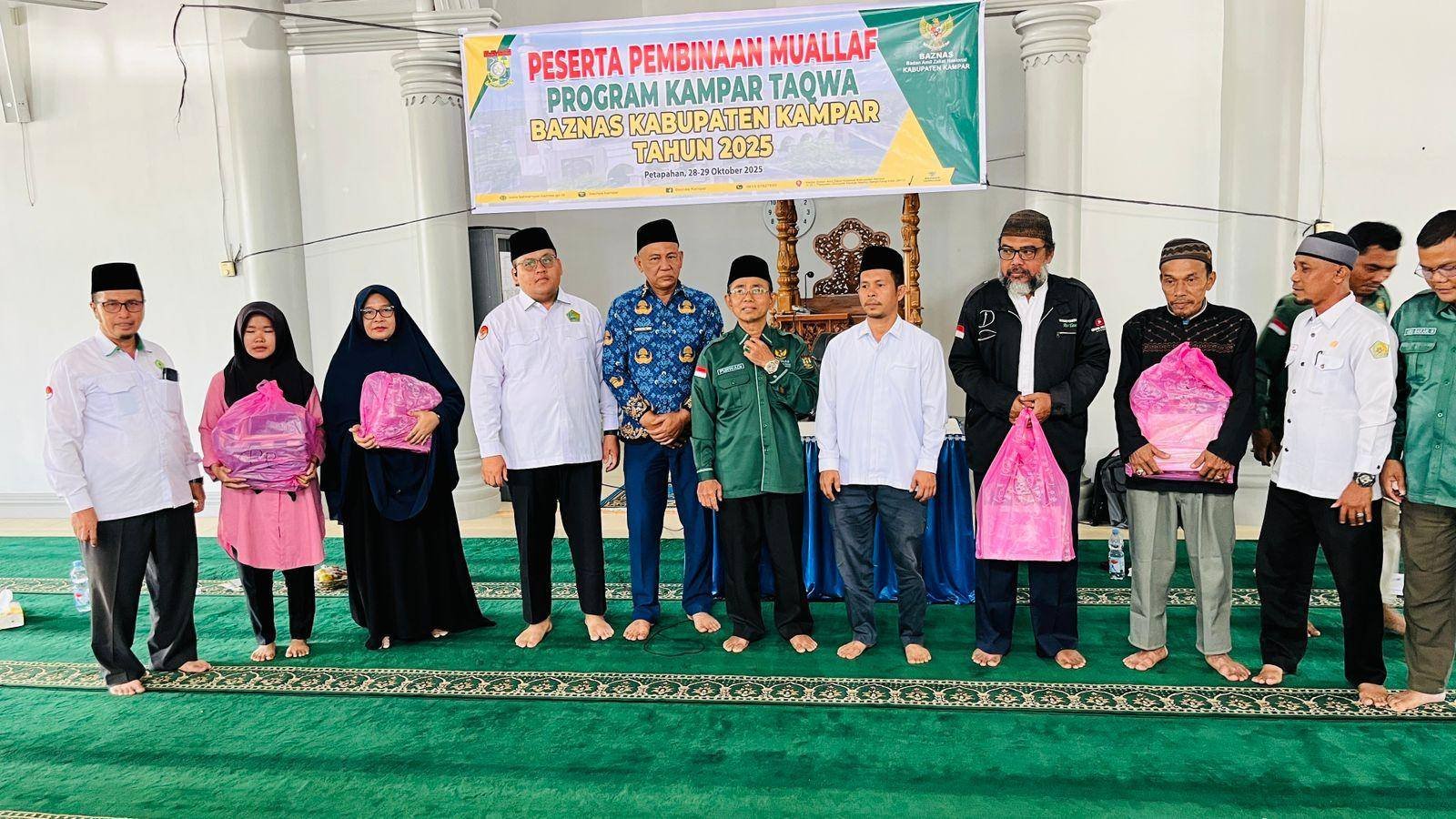 Sinergi KUA Tapung dan Baznas Kampar Wujudkan Pembinaan Muallaf yang Bermakna