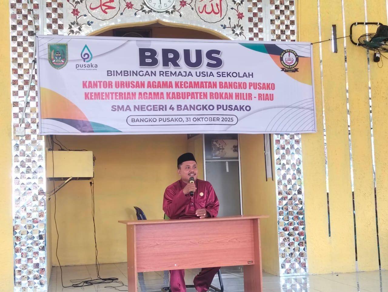 KUA Gelar BRUS di SMAN 4 Bangko Pusako, Peserta Sambut dengan Antusias