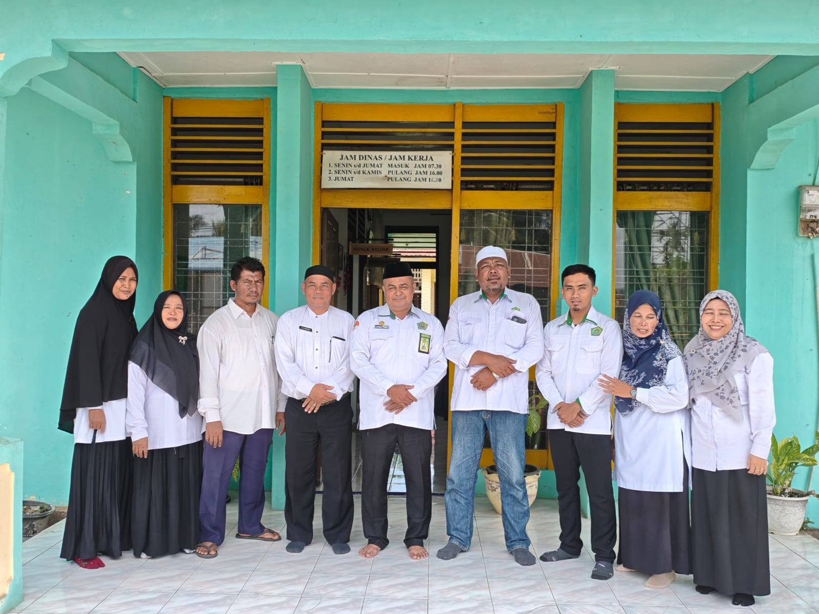 Pererat Ukhuwah, Staf PLO KUA Sidamanik Bersilaturahmi ke KUA Bosar Maligas