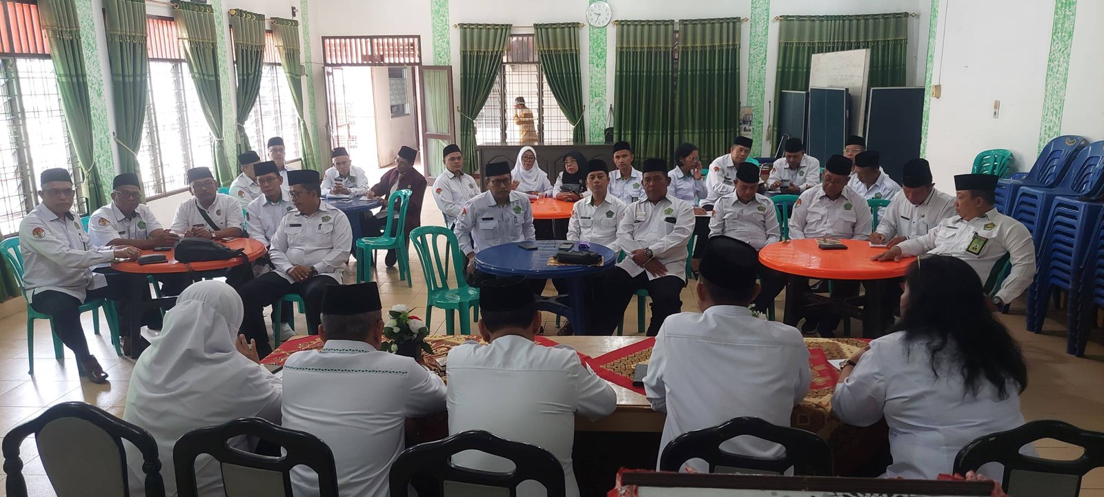 Ka. KUA Bosar Maligas Hadiri Rakor di Lingkungan Kantor Kementerian Agama Simalungun