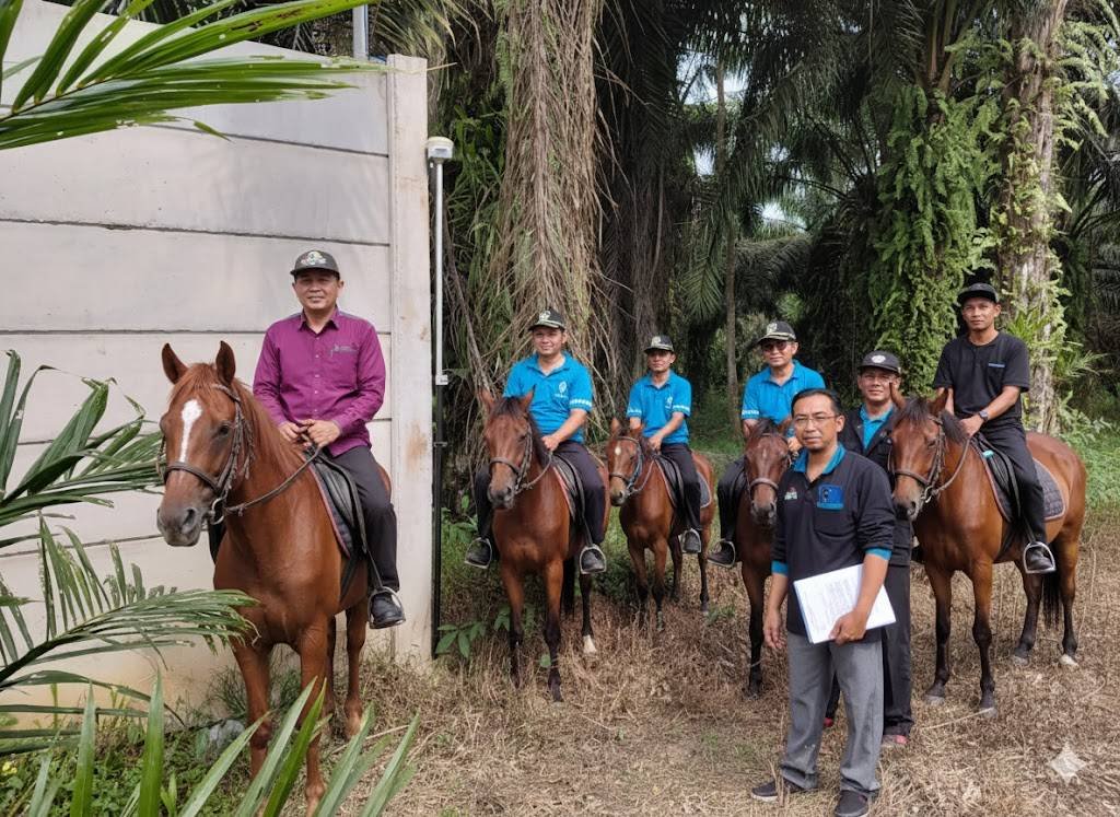 KUA Waway Karya Kawal Pengukuran Tanah Wakaf Ponpes As-Sahil, Tim Kemenag Naik Kuda ke Lokasi