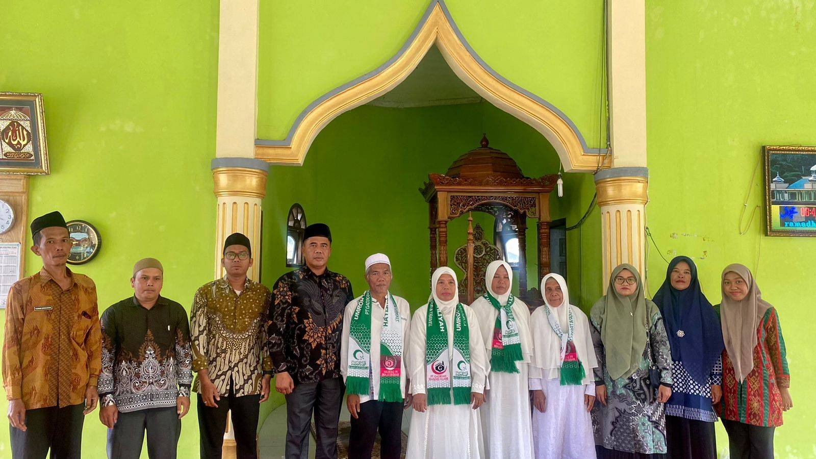 KUA Simangumban Ikut Serta Memberangkatkan Jamaah Umrah