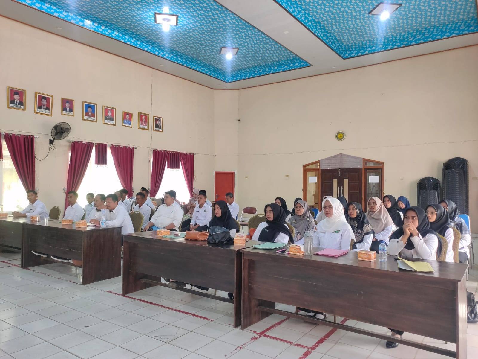 PPPK KUA Sekampung Udik Ikuti Pembinaan dan Penandatanganan Perjanjian Kerja Tahap II di Kemenag Lampung Timur