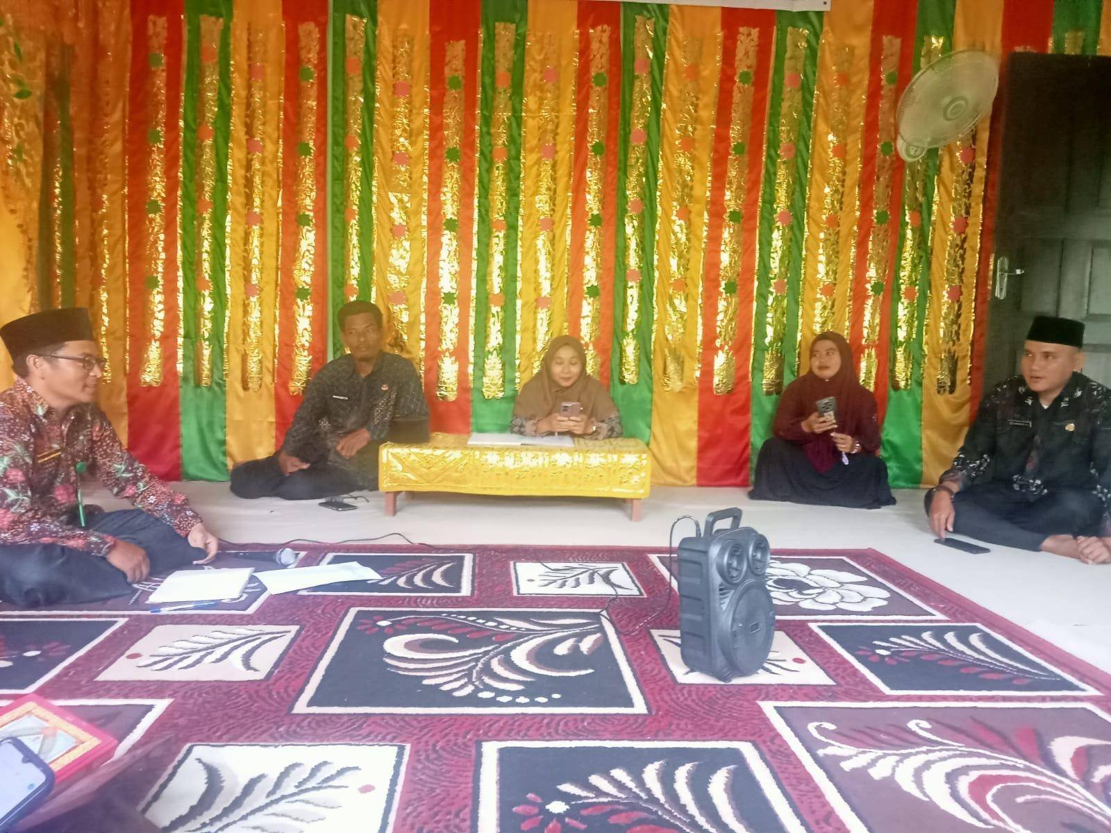 KUA Inuman Gelar Rapat Persiapan Menjelang Pelaksanaan “Kemenag Menyapa Umat”