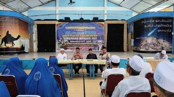 Kepala KUA Kecamatan Bathin Solapan Hadiri Penutupan Manasik Haji KBIHU Al Adzkar
