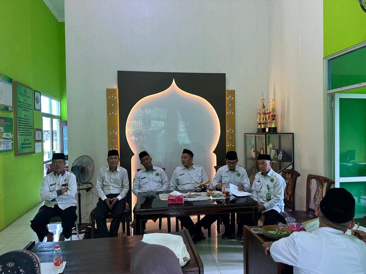 Subhan Ucapkan Terima Kasih KUA Batanghari Tuan Rumah