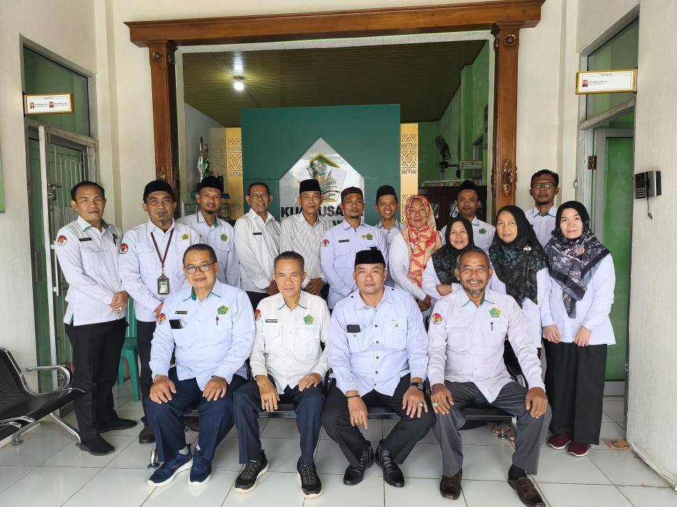 KUA Pekalongan Jadi Tuan Rumah Monev Kepenghuluan 2025