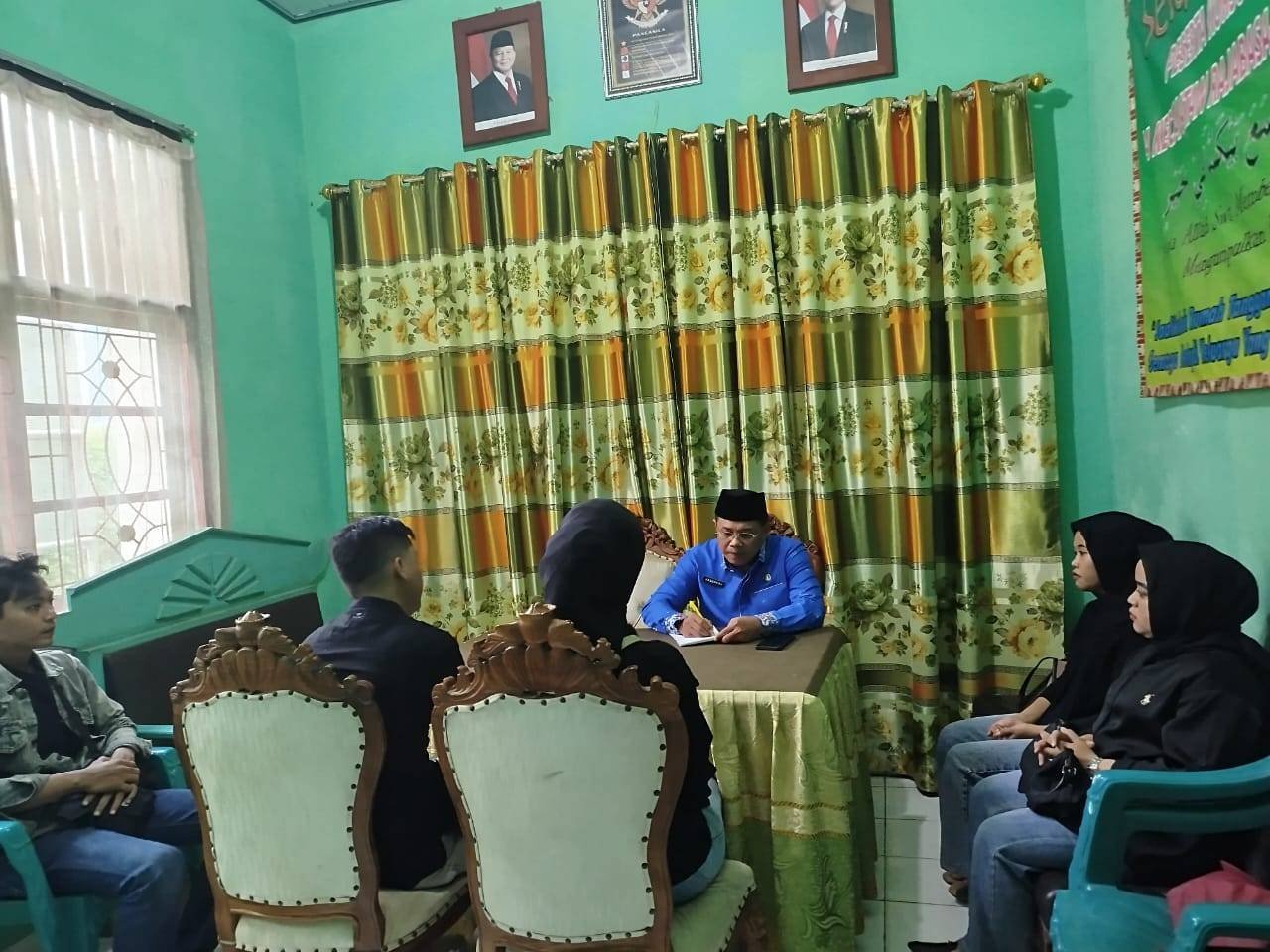 MEMBANGUN KELUARGA SAKINAH MELALUI PEMAHAMAN AGAMA DAN KESIAPAN MENGHADAPI KEHIDUPAN RUMAH TANGGA