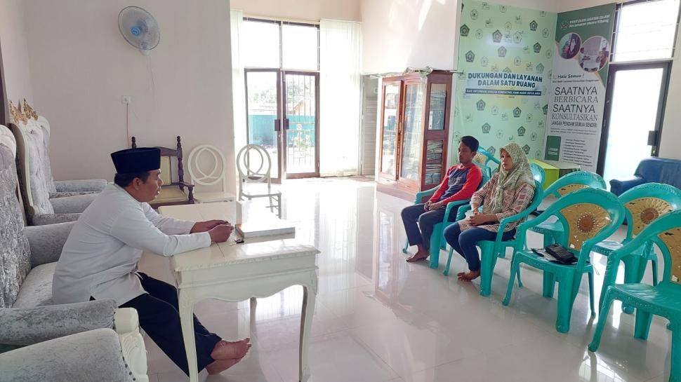 Pasangan Catin Metro Kibang Dibekali Materi Era Digital