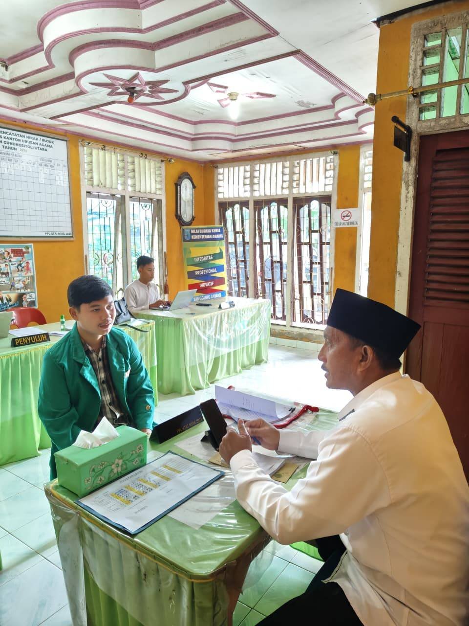 KUA Gunungsitoli Utara Jadi Mitra Penyusunan Skripsi Mahasiswa Bertema Manajemen Dakwah