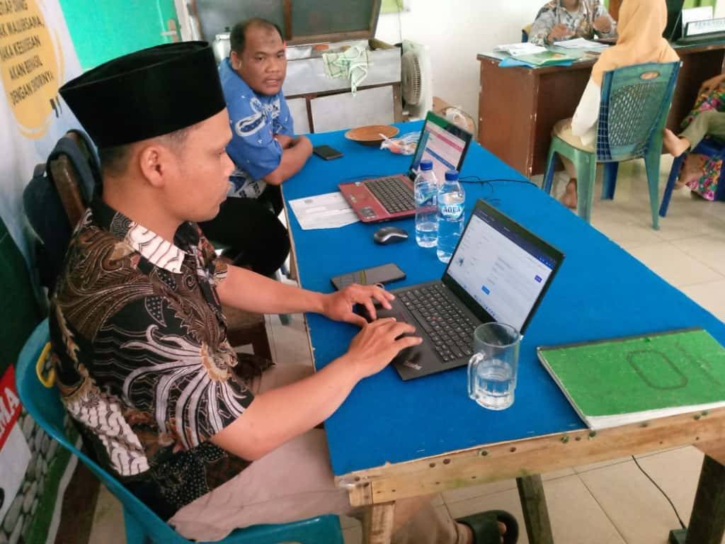 PLO KUA Sipispis Benahi dan Lengkapi Absen Pegawai Demi Pelayanan Lebih Tertata