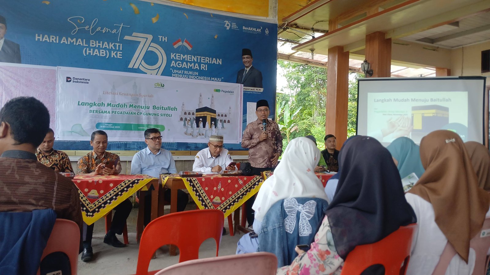 KUA Tuhemberua Ikuti Sosialisasi Program ARRUM Haji Bersama Pegadaian Syariah di Kemenag Nias Utara