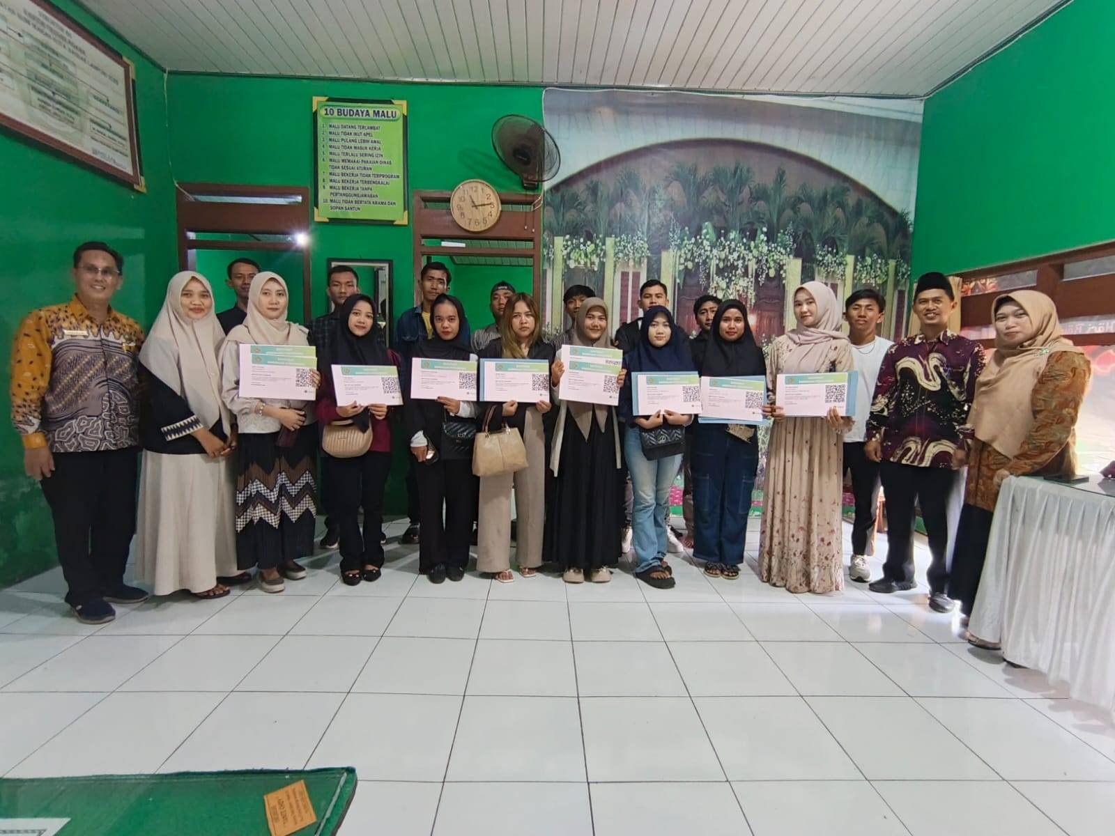 KUA BUMI WARAS LAKSANAKAN BINWIN MANDIRI , SIAPKAN CALON PENGANTIN MENUJU KELUARGA SAMAWA