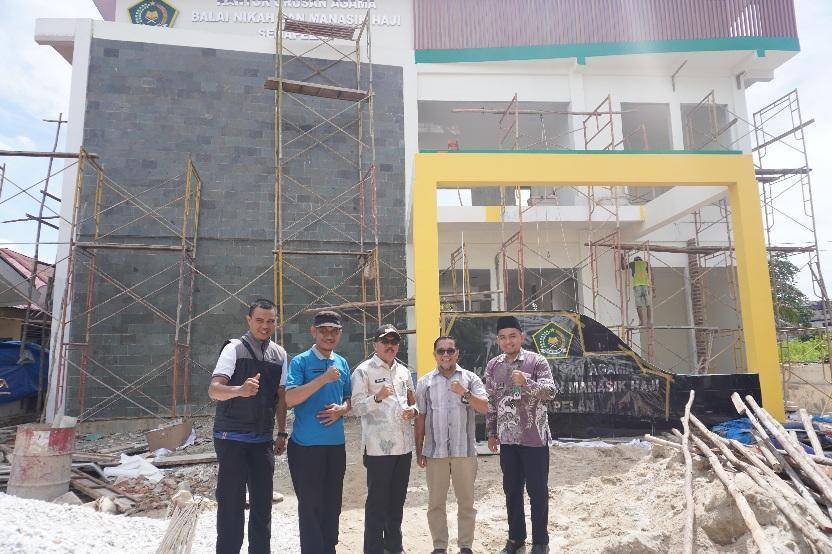 Ka. KUA Dampingi Ka.Kankemenag Pekanbaru Tinjau Progres Pembangunan Kantor KUA Senapelan