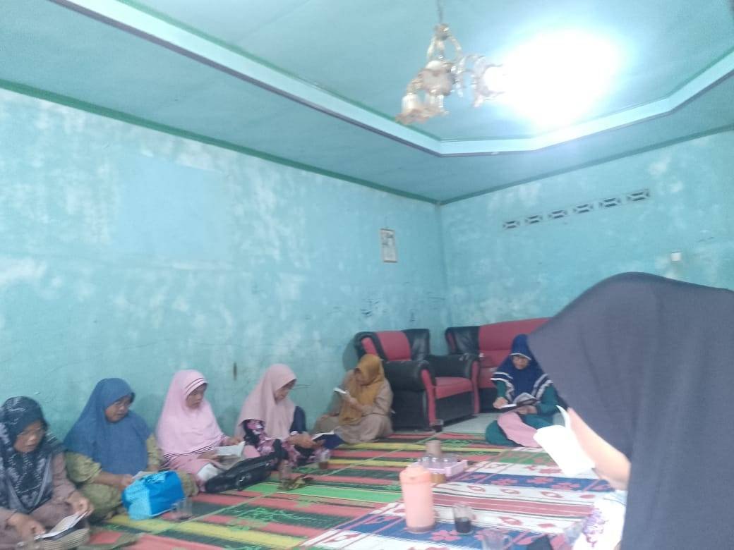 KUA Silima Pungga-Pungga Gelar Perwiritan Kaum Ibu: Fokus Tahsin dan Koreksi Bacaan Al-Qur'an