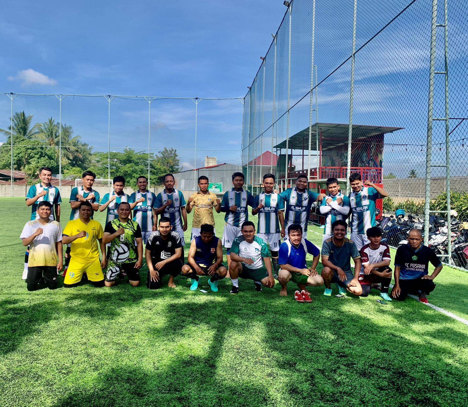 Ketua APRI Provinsi Gorontalo Hasan Dau Turut Perkuat Skuad! Laga Persahabatan Kemenag Bone Bolango vs Al Islah Berlangsung Meriah