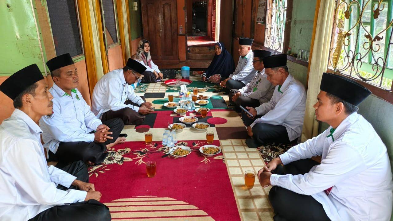 Kunjungan Takziah Dari Kantor KUA Kecamatan Inuman