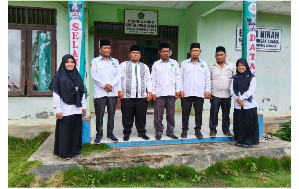 KUA Gunung Sitember Gelar Apel Pagi, Perkuat Kedisiplinan Awal Pekan