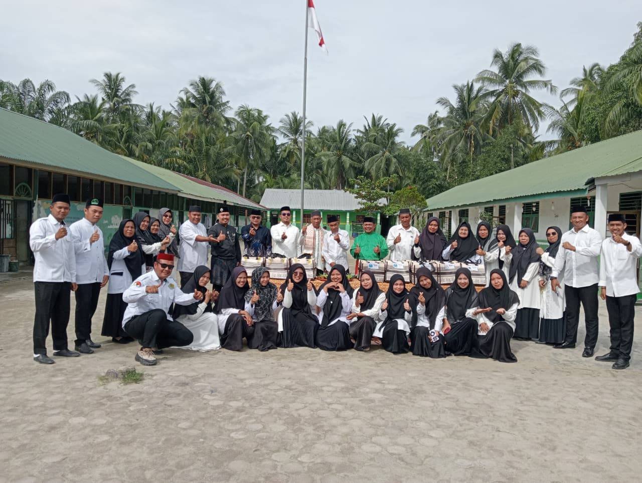 Ka. KUA Sei Kepayang Hadiri Resepsi Hari Guru di Perguruan Al Washliyah