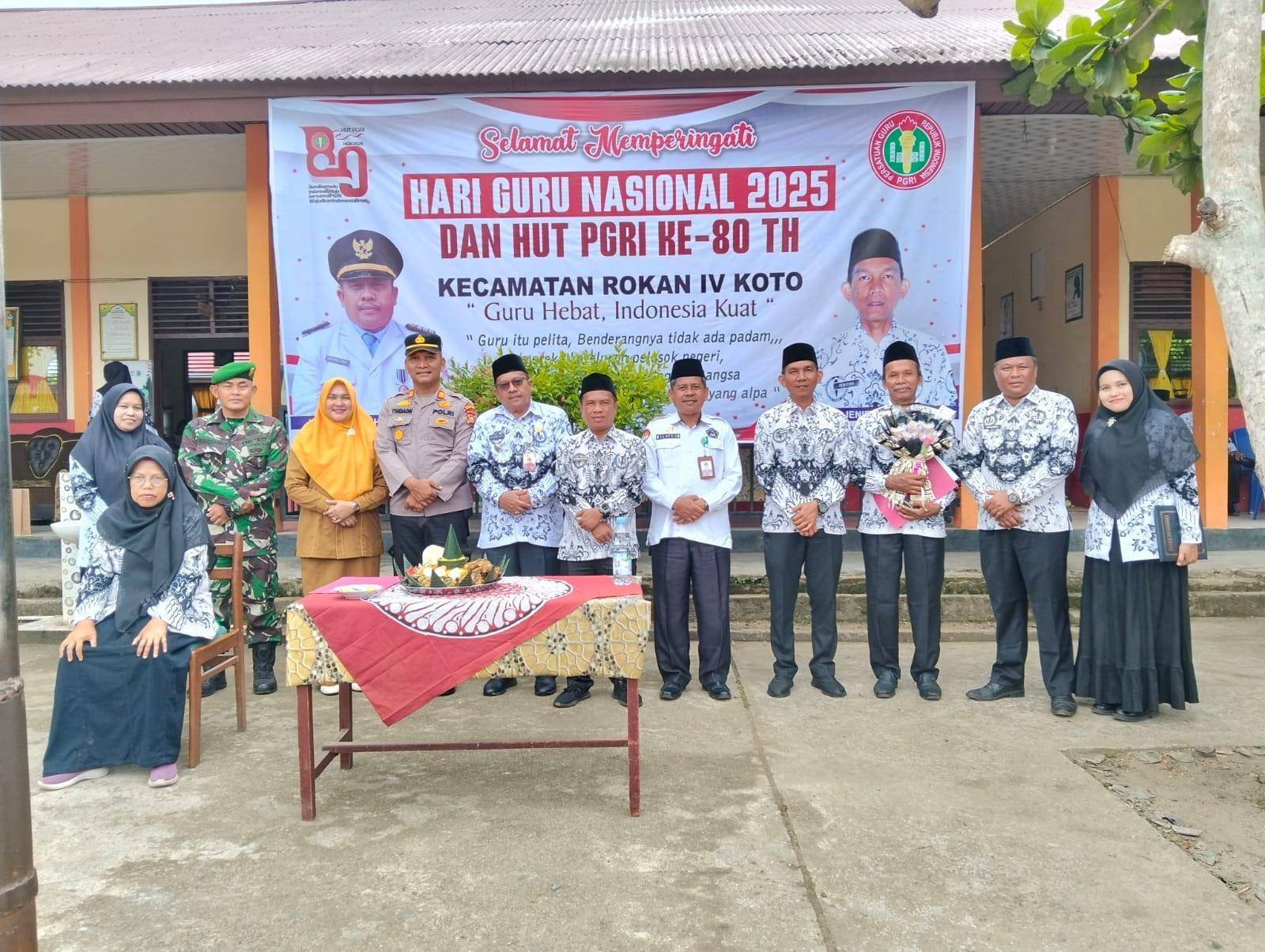 Guru Hebat, Indonesia Kuat: Ka. KUA Rokan IV Koto Ikuti Peringatan HGN dan HUT PGRI ke-80