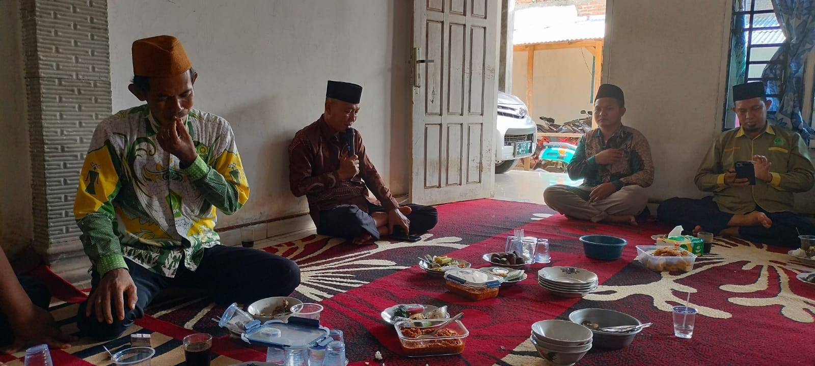 Tiga Pesan Kepala KUA Sekampung Udik di Khotmil Quran