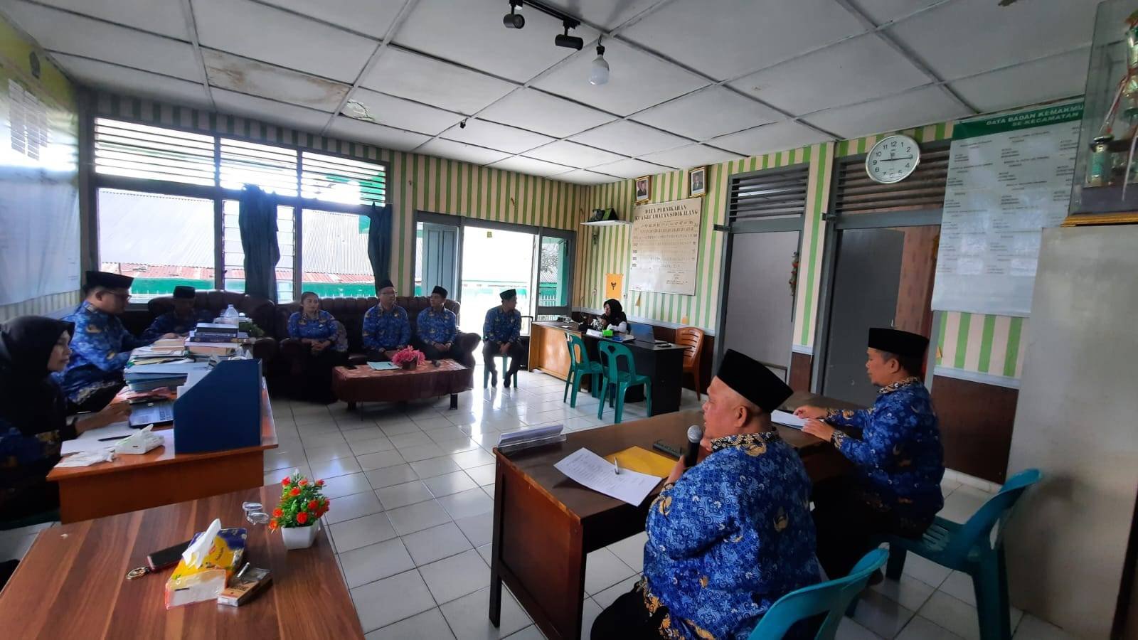 KUA Sidikalang Perkuat Layanan Lintas Agama, Ka KUA Beri Pembinaan PLO Baru