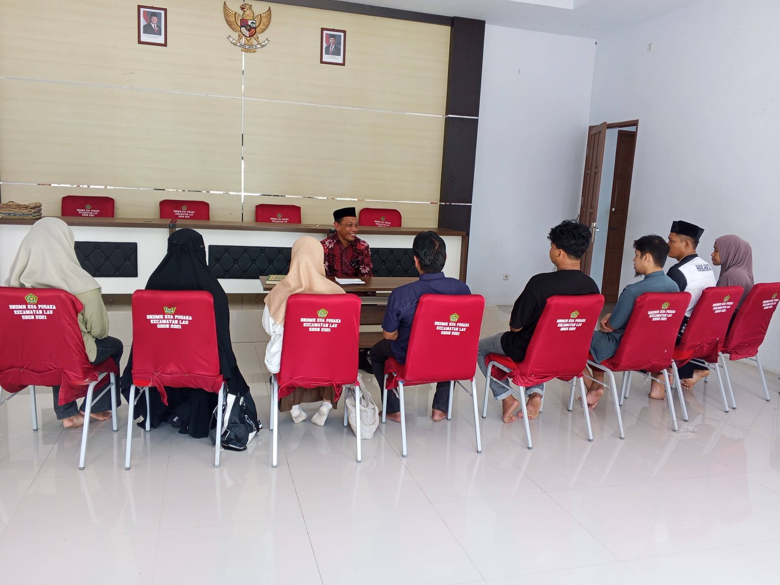 KUA Lau Angkat Konsep Ekoteologi dalam Tradisi Assikalaibineng untuk Calon Pengantin