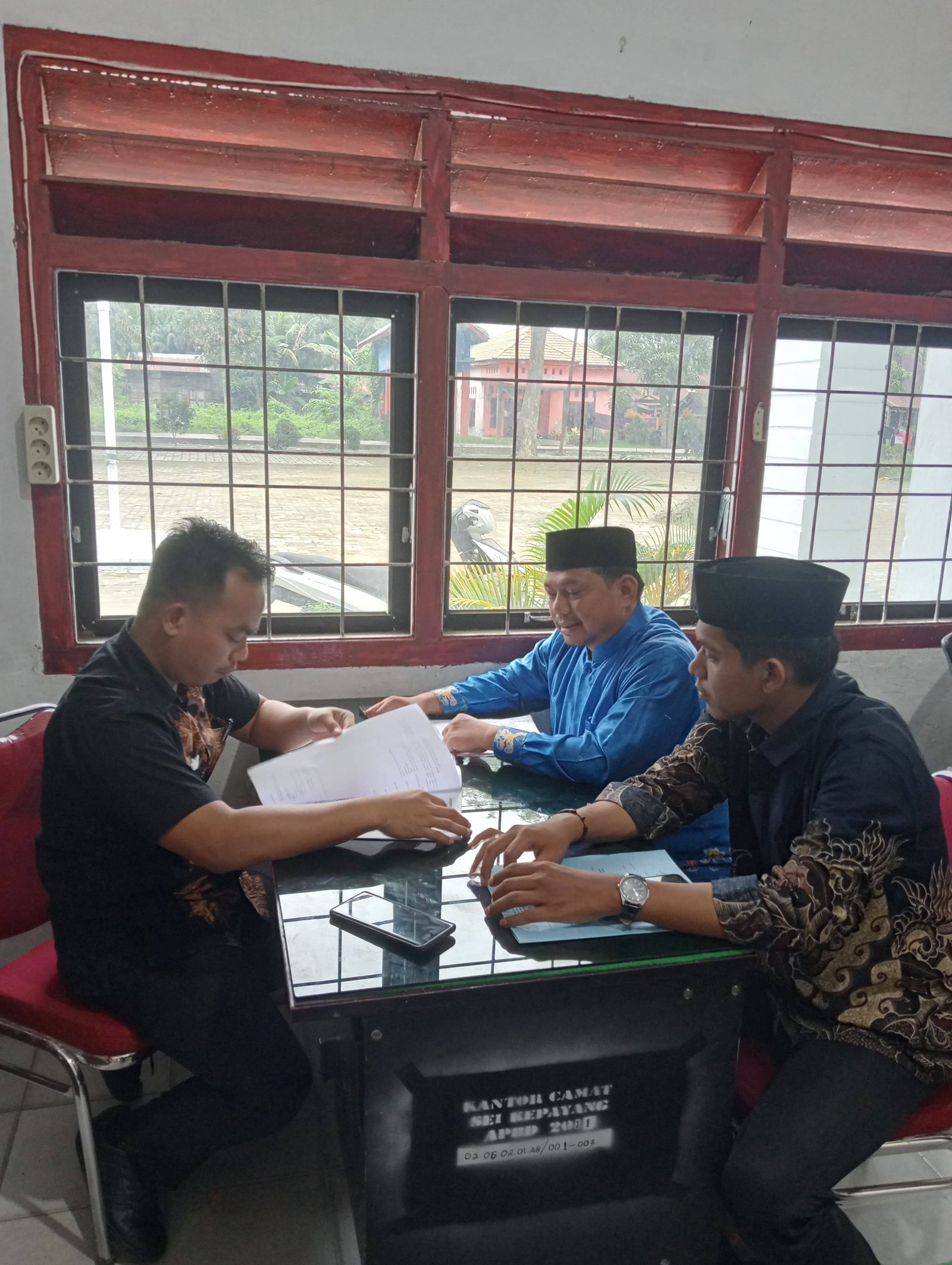 Legalisir Surat Tanah Jadi Tahap Krusial Sertifikasi Tanah Wakaf Perkuburan di Dusun VII Desa Sei Kepayang Tengah