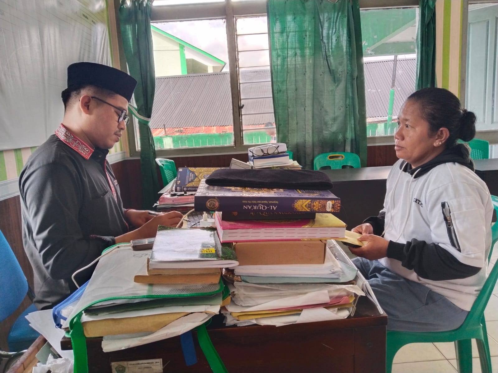 KUA Sidikalang Beri Layanan Konsultasi Penerbitan Duplikasi Buku Nikah yang Hilang