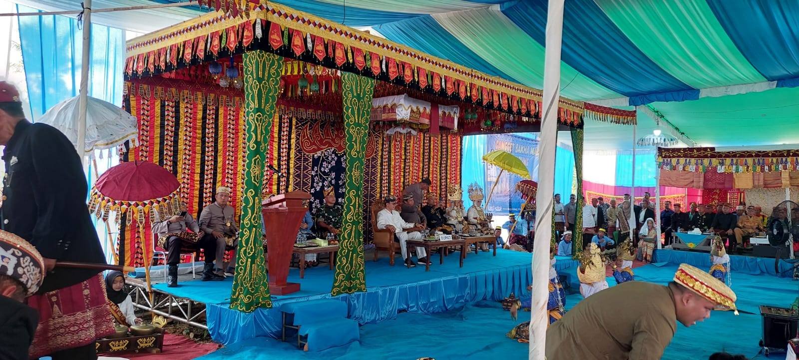 Kepala KUA Katibung Pimpin Doa Adhok