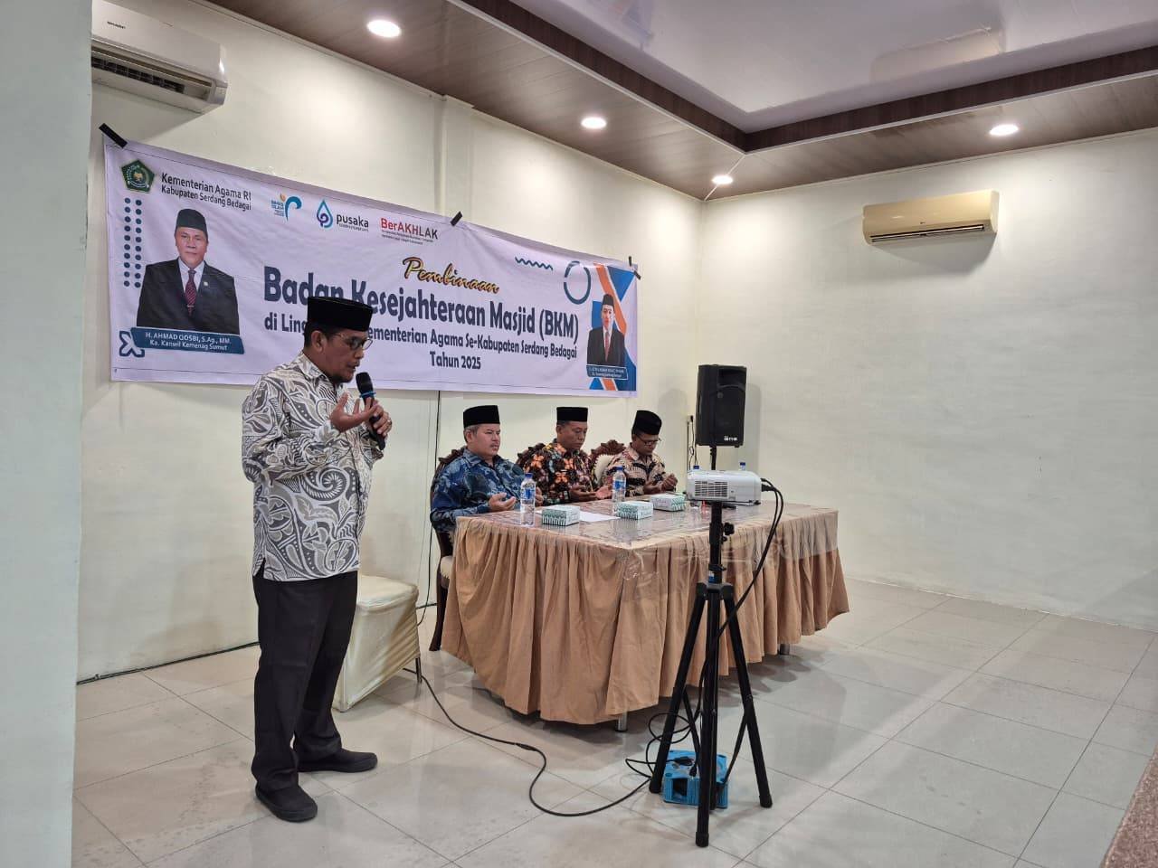 Plt. KUA Bandar Khalifah Pimpin Doa Pembinaan BKM se-Kabupaten Serdang Bedagai