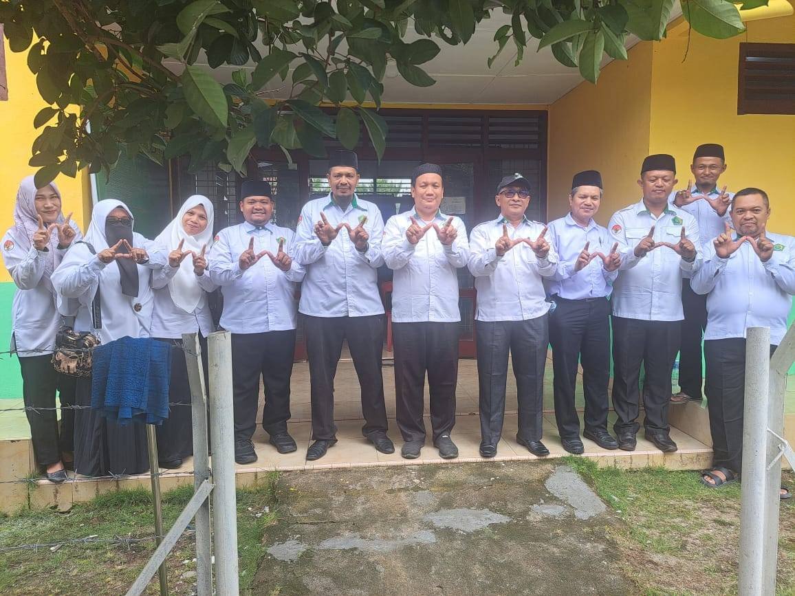 Perkuat Tata Kelola Wakaf, KUA Galang Terima Monev Kasi Zakat Wakaf Kemenag Deli Serdang