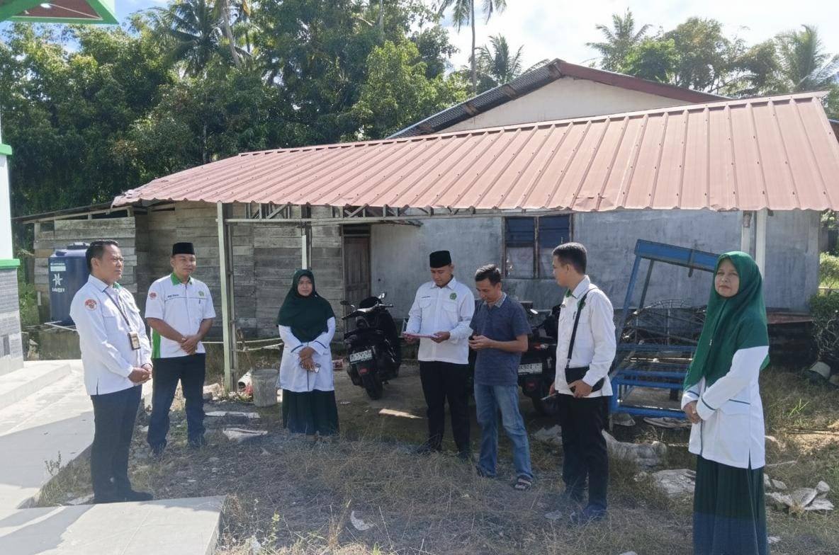 KUA Tuhemberua Dampingi Tim Monev BKM Nias Utara di Masjid Jami' Al Musannif Fofola