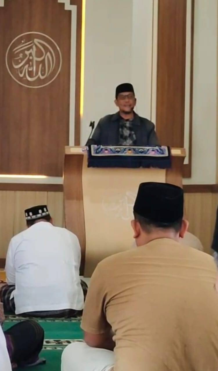 Khutbah Jum'at, Ka KUA Silinda Tegaskan Menjaga Lingkungan Amanah Allah SWT Kepada Manusia