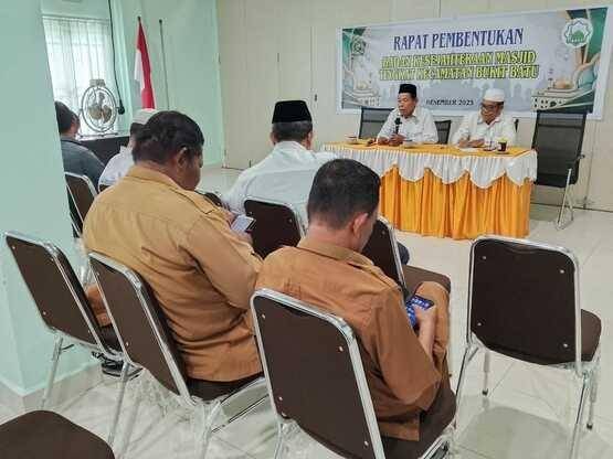 Kepala KUA Bukit Batu Buka Rapat Pembentukan Badan Kesejahteraan Masjid Tingkat Kecamatan Bukit Batu Tahun 2025