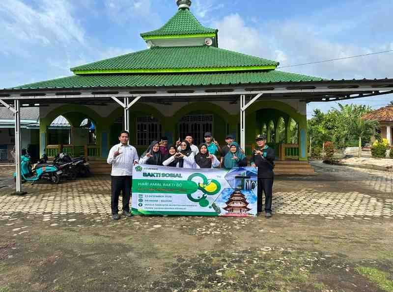 HAB 80, KUA Sekampung Udik Bakti Sosial di Musola Tarbiyatul Islam 