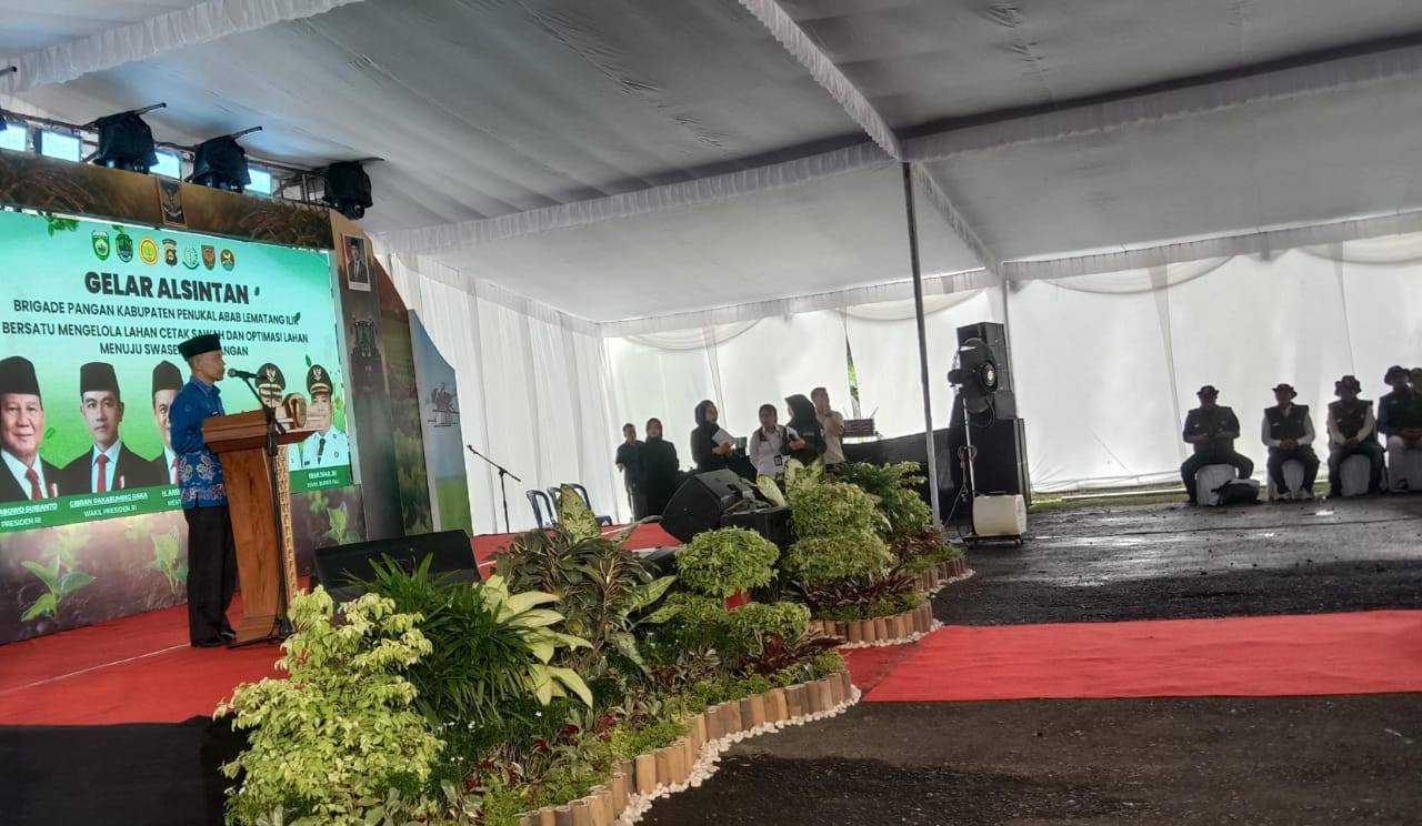 Kepala KUA Talang Ubi  Meghadiri Acara ALSINTAN