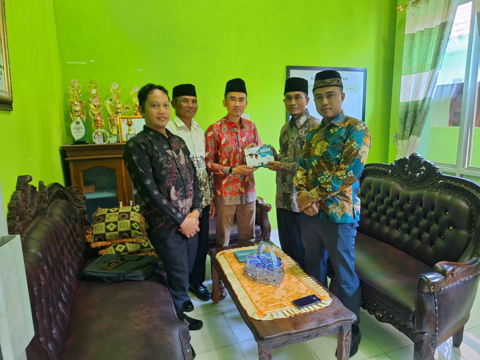 Kepala KUA Sukadana Terima Audiensi Pengurus LDII