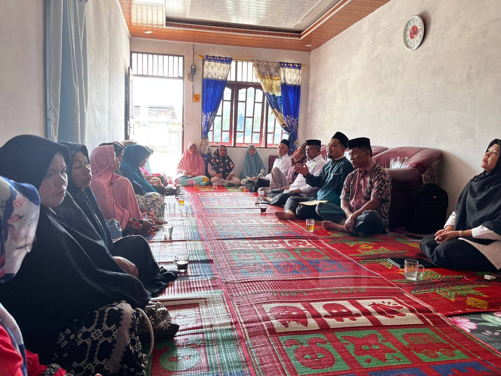 KUA Berampu Gelar Pembinaan MT Bertajuk Senada Berru, Perdalam Syarat Sah Salat Melalui Kitab Sullamul Munajat