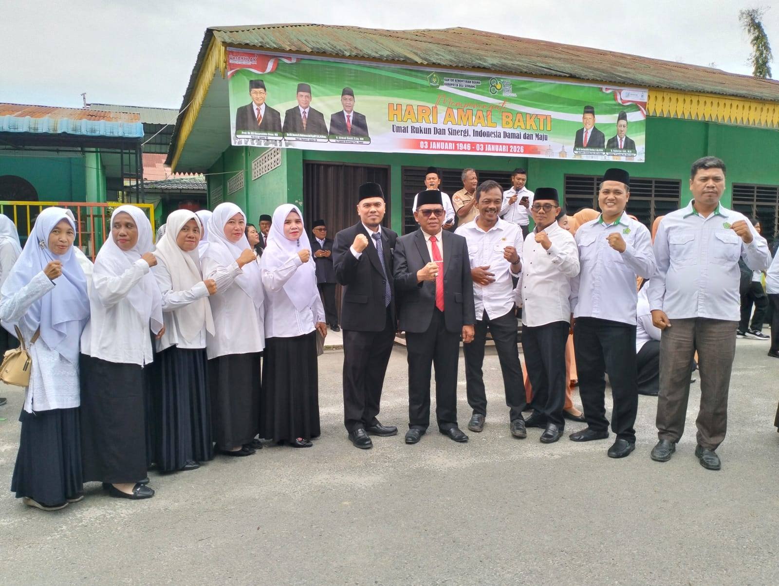 KUA Pantai Labu Hadiri Upacara HAB ke-80 di Kemenag Deli Serdang