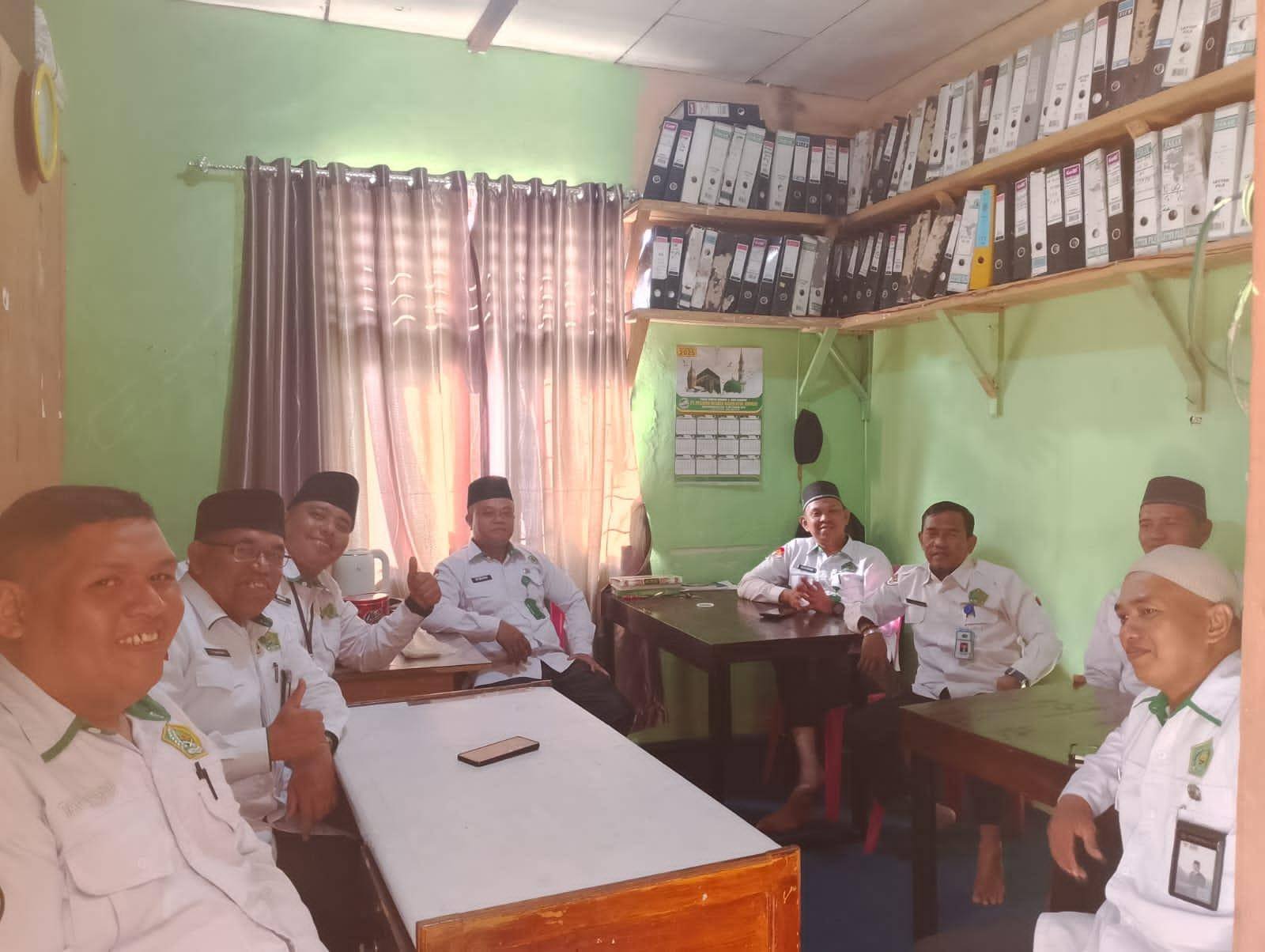 Silaturahmi dan Dialog Awal Tahun, KUA Tanah Putih Satukan Visi Pelayanan Keagamaan