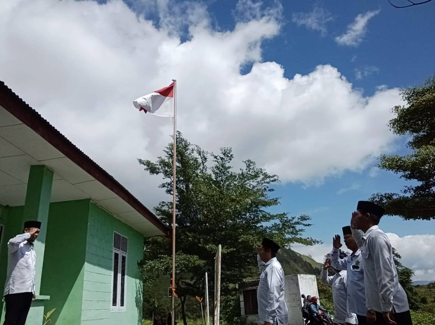 Awal Tahun 2026, KUA Kecamatan Silahisabungan Teguhkan Komitmen Pelayanan Umat