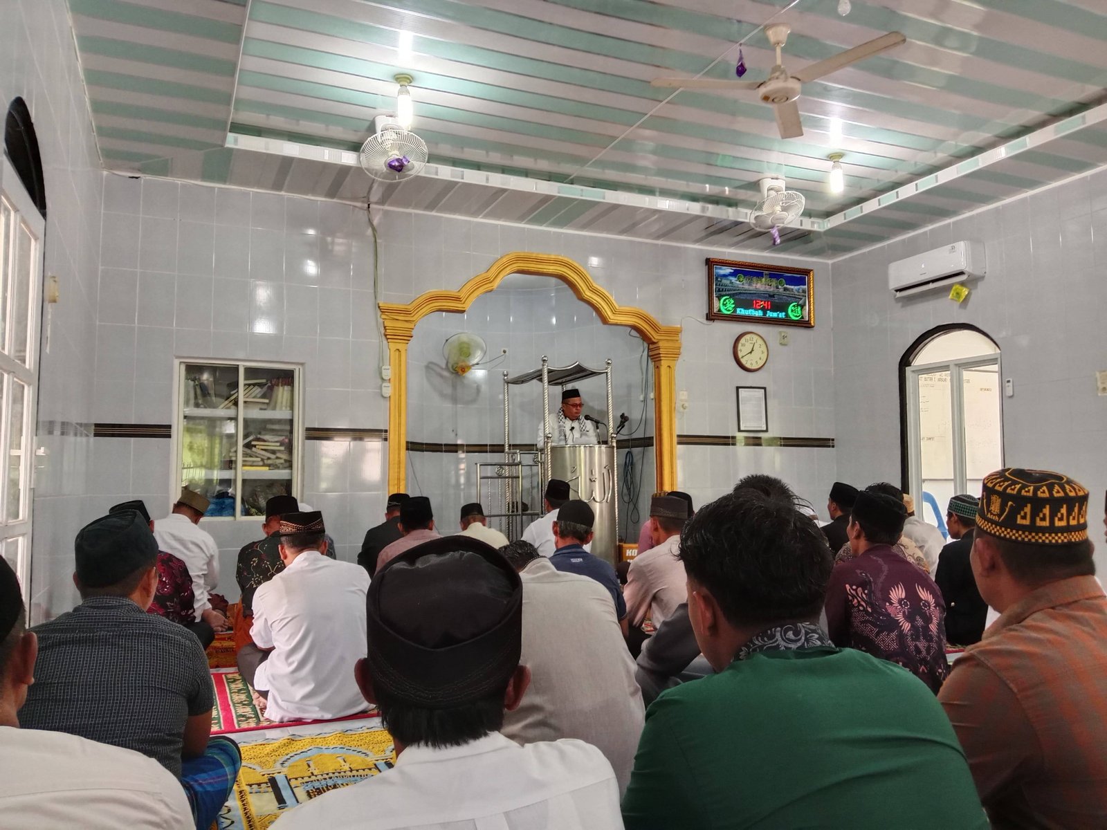 Ka. KUA Bosar Maligas Sampaikan Khutbah Jum’at di Masjid Al-Hidayah Nagori Marihat Butar