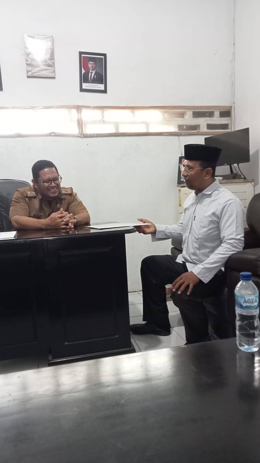 Ka. KUA Pancur Batu Bangun Kesepahaman dengan Kepala Desa Baru untuk Layanan Keagamaan Berintegritas