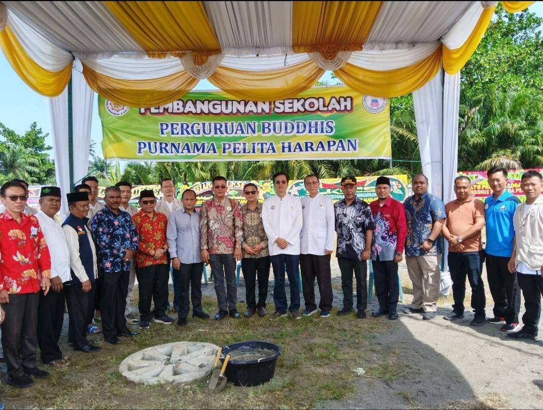 Ka KUA Pantai Labu Dampingi Kakan Kemenag Deli Serdang Pada Acara Peletakan Batu Pertama Sekolah Buddhis Purnama Pelita Harapan di Pantai Labu 