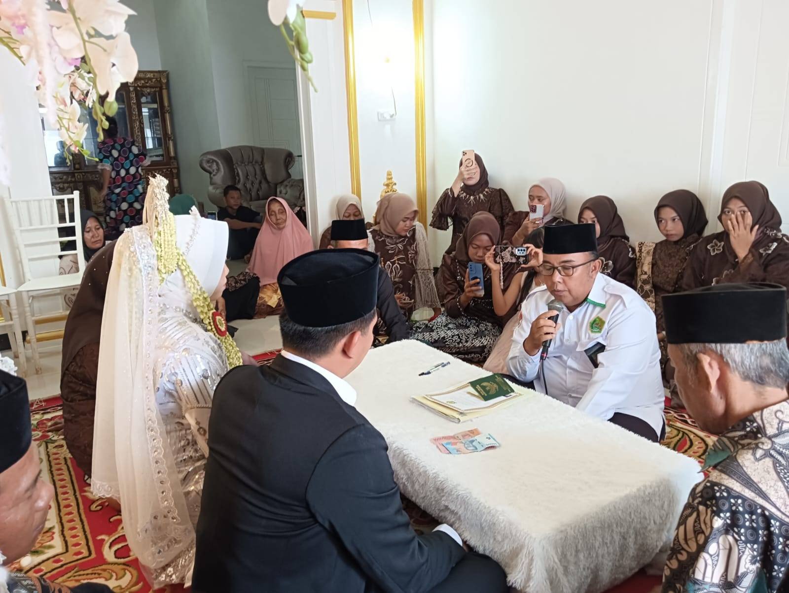 Khutbah Nikah, Hendra Tekankan Makna Sakinah & Tanggung Jawab Keluarga