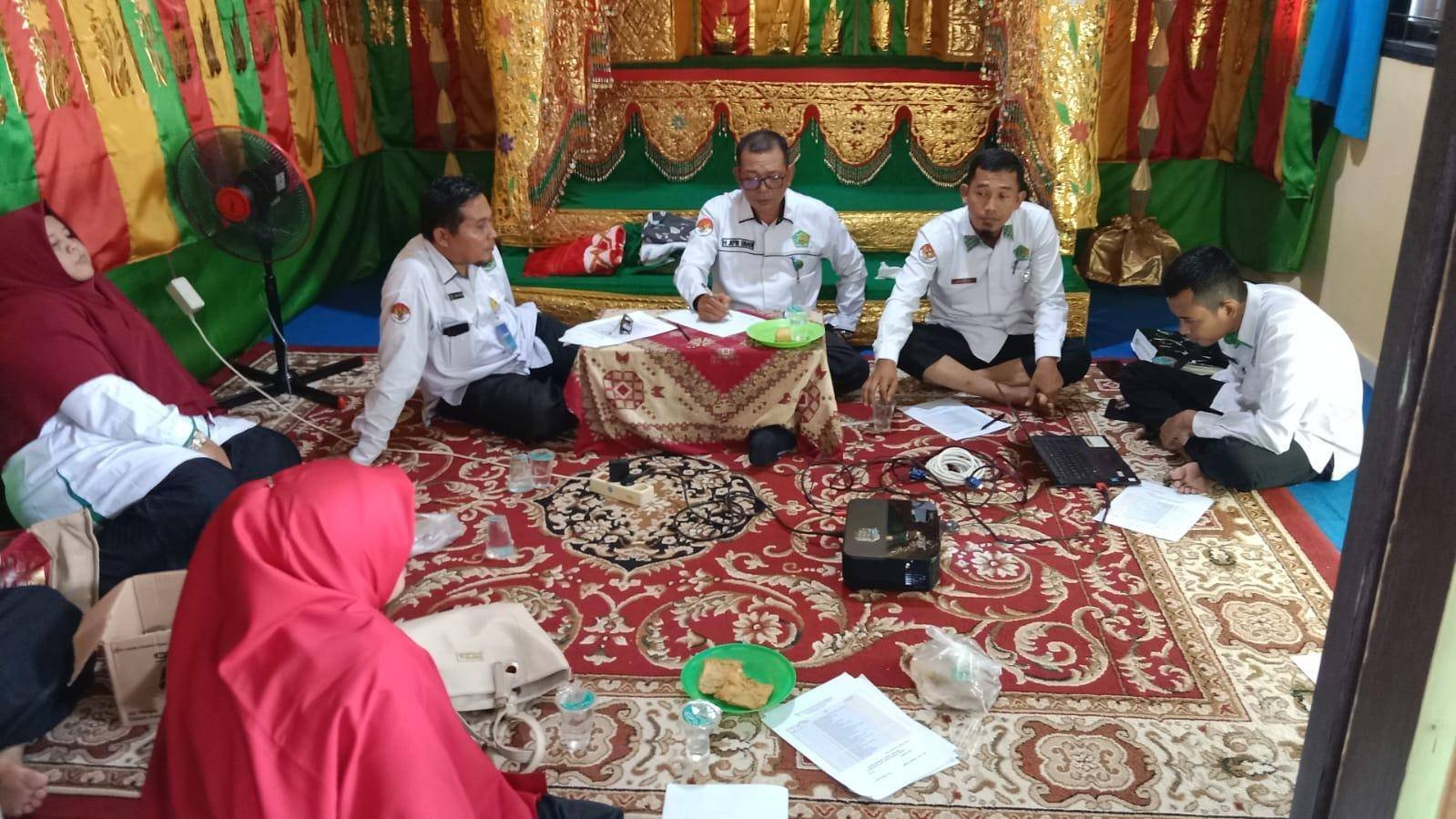 HAB ke-80 Kemenag RI: Kepala KUA Medang Kampai Pimpin Do'a