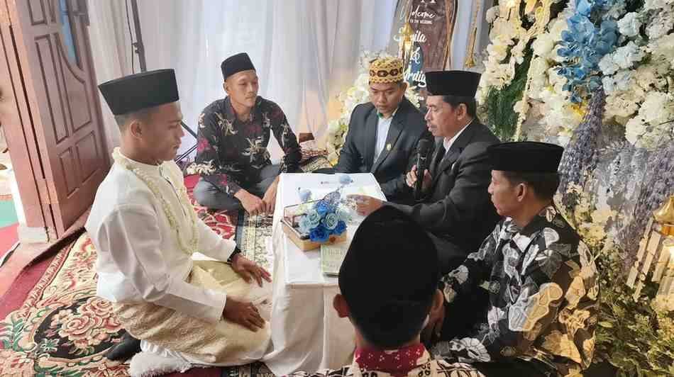 Penghulu KUA Sekampung Udik Layani Pencatatan Nikah di Gunungsari