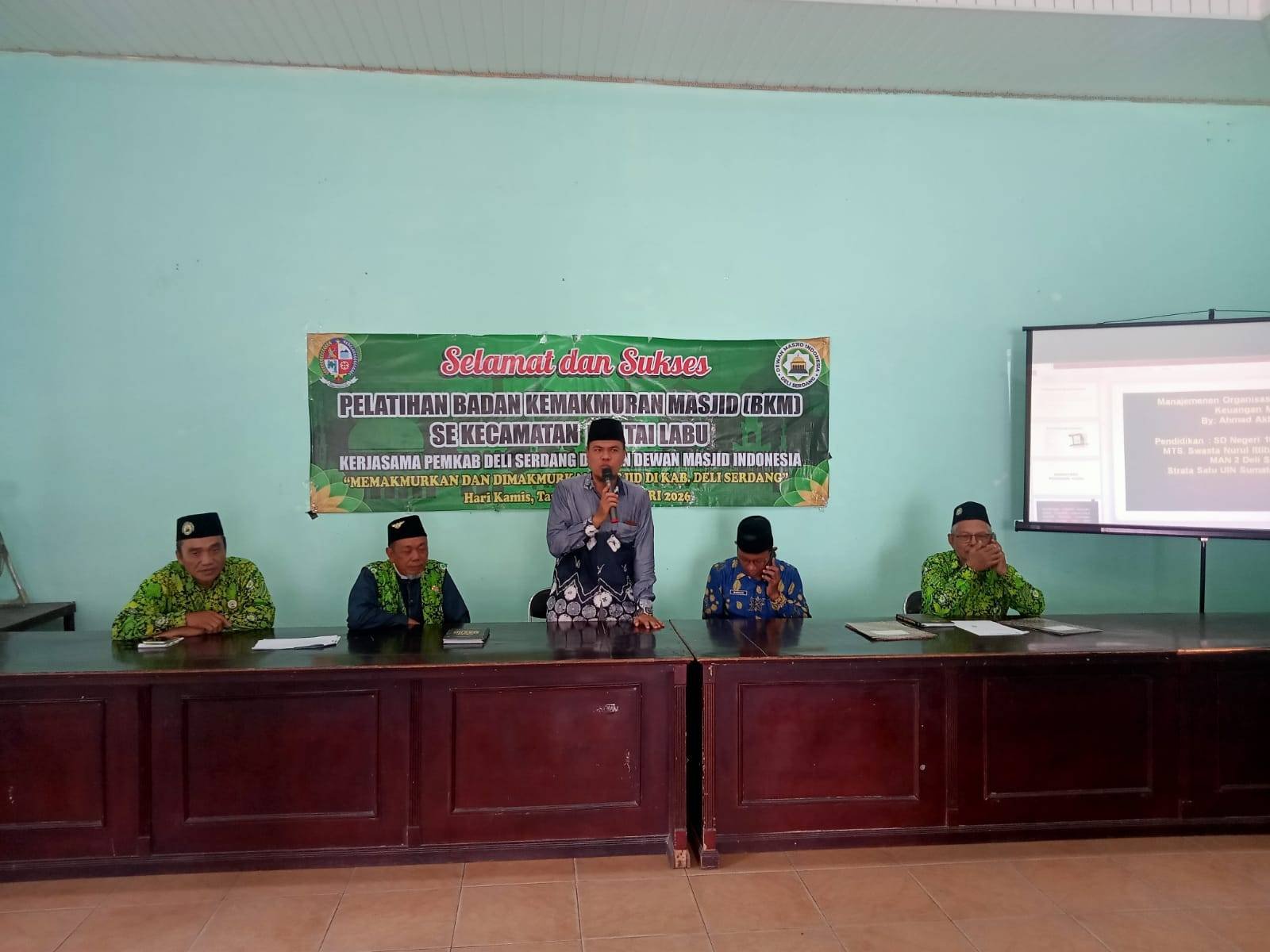 Kepala KUA Pantai Labu Hadiri Pelatihan BKM se-Kecamatan Pantai Labu